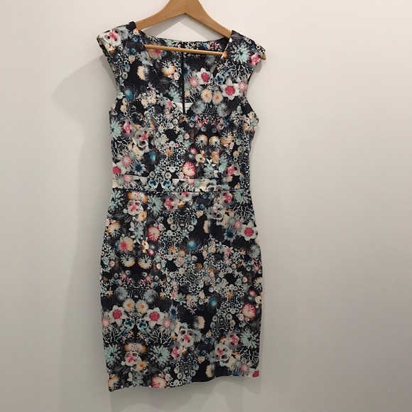 French Connection fitted dress size 8 - Picture 1 of 8